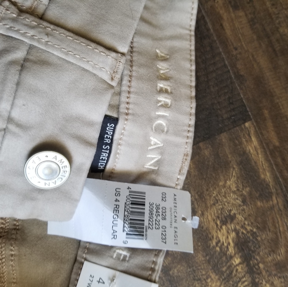 Womens khaki american eagle jegging size 4 27W